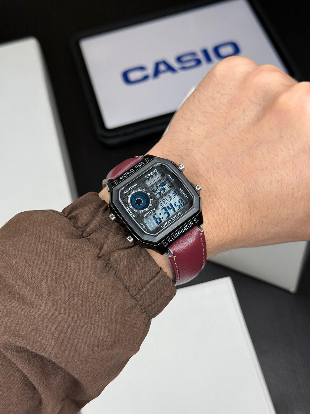 Premium Leather Look watch